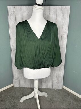 NWT Banana Republic Forest Green Pleated V-Neck Blouse